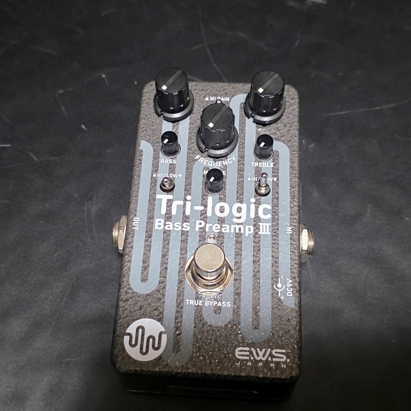 E.W.S. Tri-logic Bass Preamp 3の画像